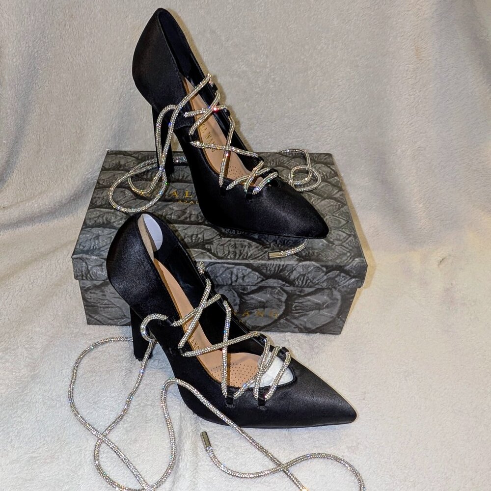 All Wrapped Up Stiletto Pumps - Picture 2 of 6